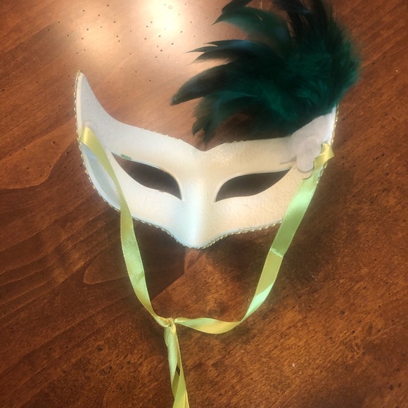 Decorative Mask - Picture 3 of 4